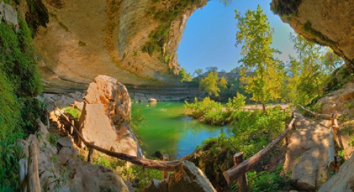 Hồ đẹp như tranh 11