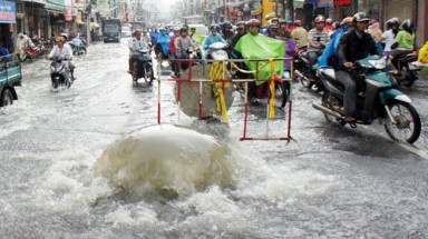  Băn khoăn với đề nghị thu phí xe máy