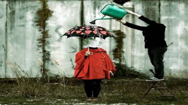  Sốc với kiểu chụp ảnh... thoát xác !