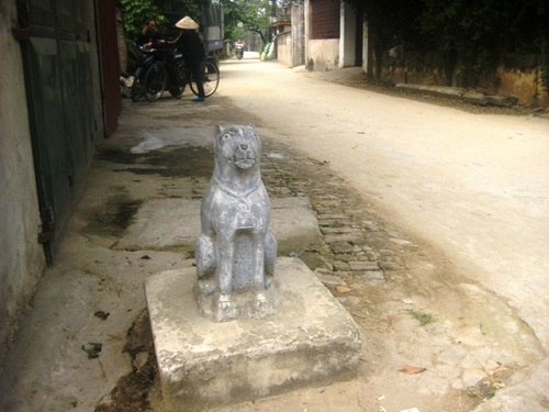    Ly kỳ quanh chuyện chó thần "giữ của" ở Hưng Yên