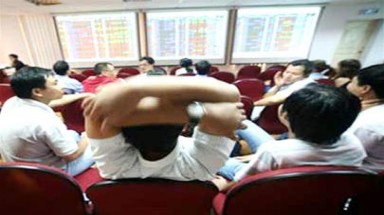 Ăn Tết và "ăn" cổ phiếu? 