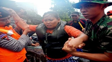     Mưa lũ gây thiệt hại nặng nề tại Indonesia và Brazil