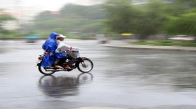    Không khí lạnh gây ra mưa nhỏ rải rác ở miền Bắc