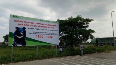  Người dân Phúc Thọ k‎í tên kêu gọi chấm dứt tình trạng nuôi nhốt gấu tại địa phương