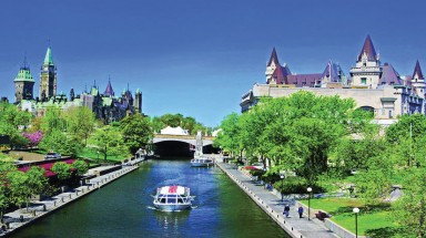  Canada với Chiến lược loại bỏ hoàn toàn rác thải nhựa