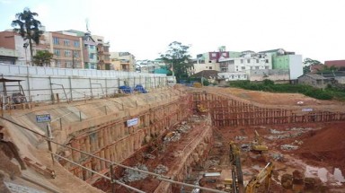 Đà Lạt: Công trình xây dựng gây nứt nhà dân