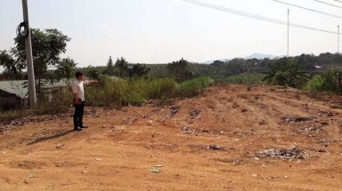 Kon Tum:Lãnh đạo xã bán trái phép 20 lô "đất vàng" ?