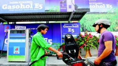  Ngưng bán xăng sinh học E5 