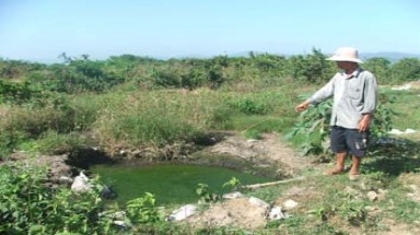 Phú Yên: Người dân bị phân người tấn công