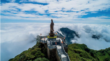  Bên trong nơi đặt xá lợi Phật trên đỉnh thiêng Fansipan