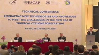  Nắm vững công nghệ và kiến thức để đáp ứng những thách thức trong dự báo bão