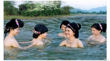  Về xem "tiên nữ tắm suối"