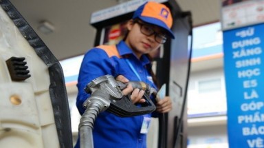 Thuế xăng lên kịch khung 8.000 đồng/lít: Chính phủ xin rút