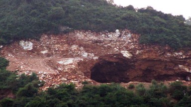 "Thủ phủ quặng xứ Nghệ": Không thể xoá bỏ?