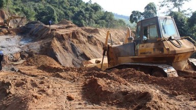  Bộ TN&MT thông tin báo chí về kiểm tra sự cố vỡ đập hồ chứa chất thải ở Nghệ An