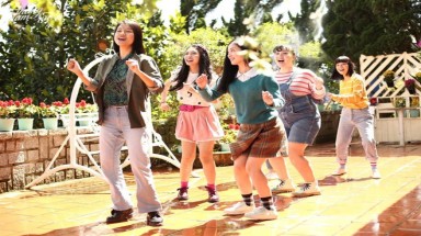   Phim "Tháng năm rực rỡ": Có "tháng năm", nhưng chưa thật "rực rỡ"