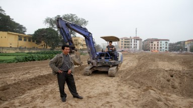  'Nếu có mộ bị lấp chúng tôi sẽ xin lỗi người dân'