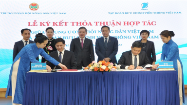  Trung ương Hội Nông dân: Chuyển đổi số cho nông dân là nhiệm vụ cấp bách