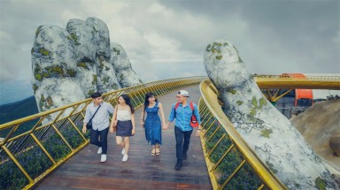  "Để làm du lịch, phải đưa những công nghệ giải trí hiện đại của thế giới vào"