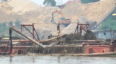 Từ vụ thầu mỏ cát giá "khủng", vén màn "bức tranh tối màu" khai thác cát