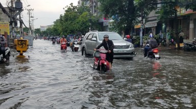 TP.HCM đã vào mùa mưa, dự báo thường xuất hiện mưa vào chiều tối