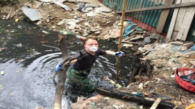  Dọn rác không chỉ là một trào lưu