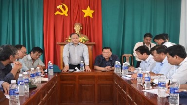  Bộ Nông nghiệp kiểm tra hiện trường sạt lở sông Vàm Nao