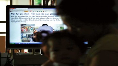  Biển đã dơ, sông khó sạch