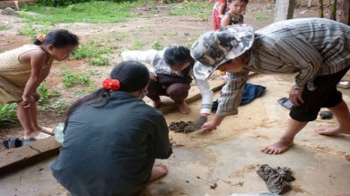  Nên "Cạch mặt" thương lái Trung Quốc