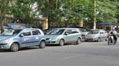  Xăng giảm giá, cước taxi bắt đầu giảm theo