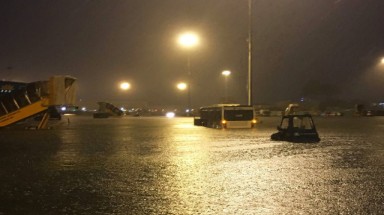  Hàng không tính sắm cầu phao đối phó chuyện ngập Tân Sơn Nhất?