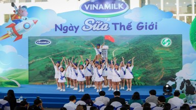 Tưng bừng các hoạt động vì "Niềm vui uống sữa ở trường" nhân dịp 1/6