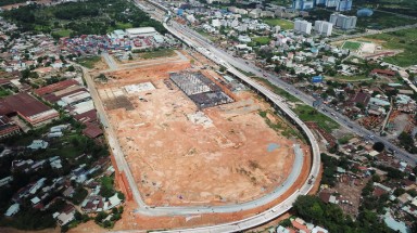  Bến xe Miền Đông mới xây mãi không xong