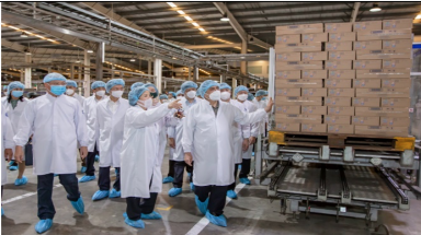  Thủ tướng Chính phủ nhận định Vinamilk là đơn vị điển hình thực hiện kinh tế tuần hoàn hiệu quả “vừa sản xuất, vừa chiến đấu”
