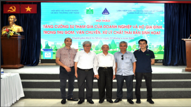  Hội thảo “Tăng cường sự tham gia của doanh nghiệp và hộ gia đình trong thu gom, vận chuyển và xử lý chất thải rắn sinh hoạt”.