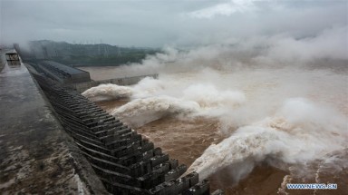  Nước lũ lớn kinh hoàng đổ về đập Tam Hiệp, vượt cảnh báo 15 mét