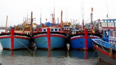 Khẩn trương đối phó bão số 4