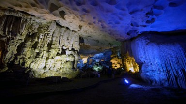  Hang Sửng Sốt