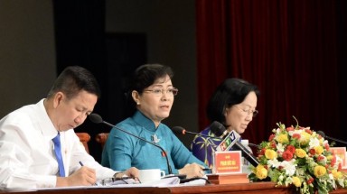 Kênh Ba Bò có mùi hôi nghi xả lén nước thải công nghiệp