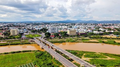  TP.KonTum: Phó giám đốc Trung tâm phát triển quỹ đất bỏ việc nhiều ngày