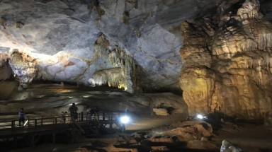 Phong Nha - Kẻ Bàng tạm ngừng đón khách vì mưa lớn