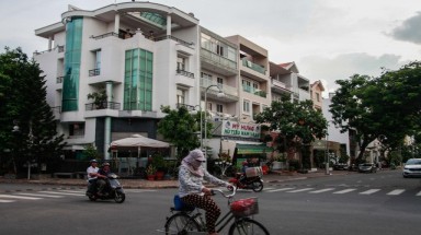  Cuộc sống người dân Phú Mỹ Hưng đảo lộn vì mùi hôi của rác
