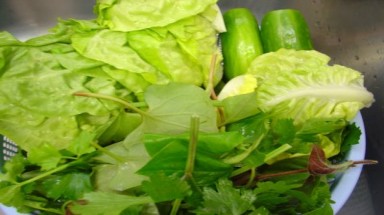   Chưa có cách nào làm sạch rau sống