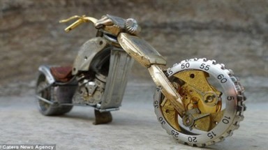  Khi đồng hồ vứt đi trở thành... xe máy