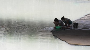 Sông trắng như sữa ở Trung Quốc