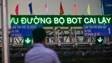  Ai chịu trách nhiệm về khủng hoảng Cai Lậy?