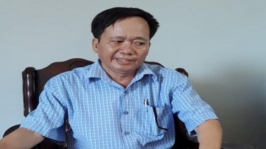 Bí thư chỉ đạo cạo vỏ để cây của dân chết "được tín nhiệm cao"