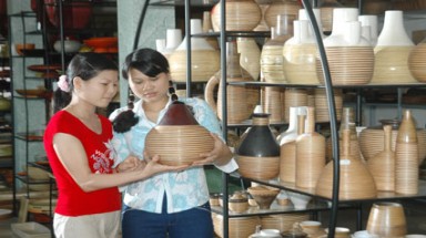 Hỗ trợ làng nghề phát triển bền vững 