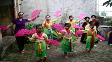  Dốc sức giữ quan họ cổ