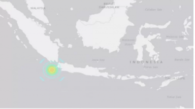  Động đất 7 độ gây cảnh báo sóng thần ở Indonesia